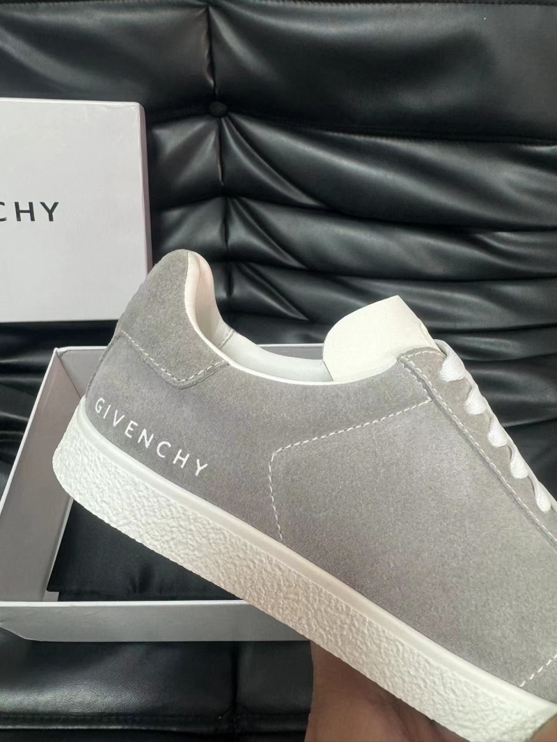 Givenchy Sneakers